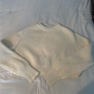 Zara Women's Off-White Crew Neck Sweater